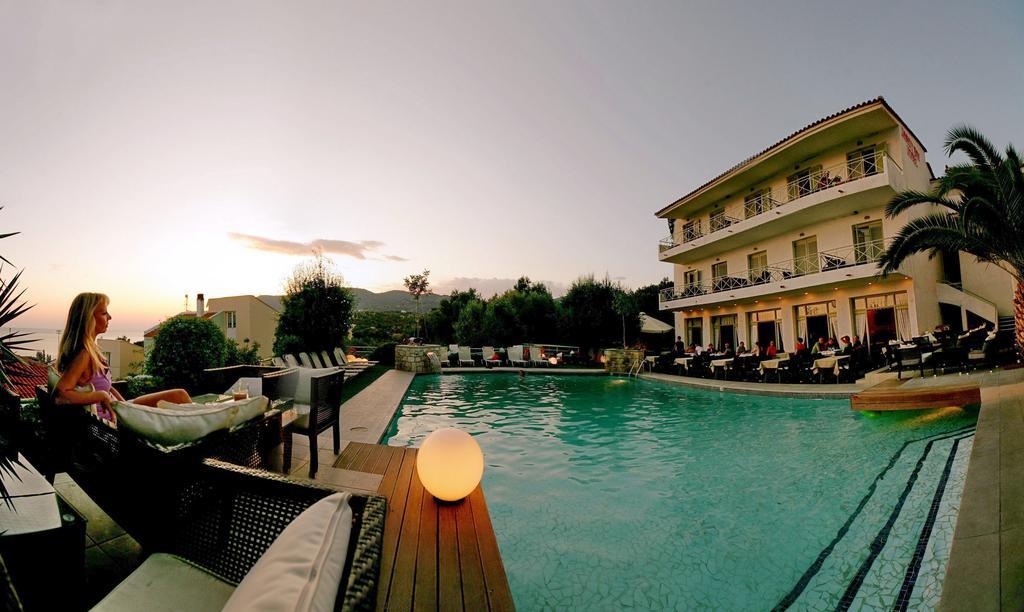 Sandy Bay Hotel Пломарион Экстерьер фото